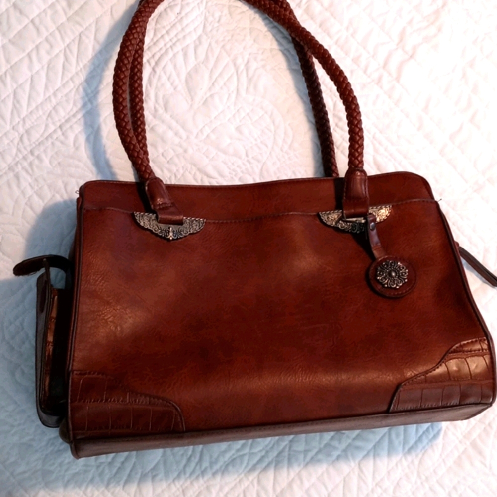 Large brown sachel